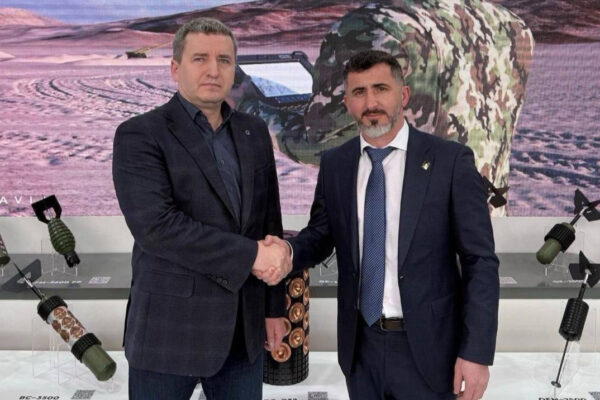 Укроборонпром вироблятиме канадські бронемашини Roshel Senator