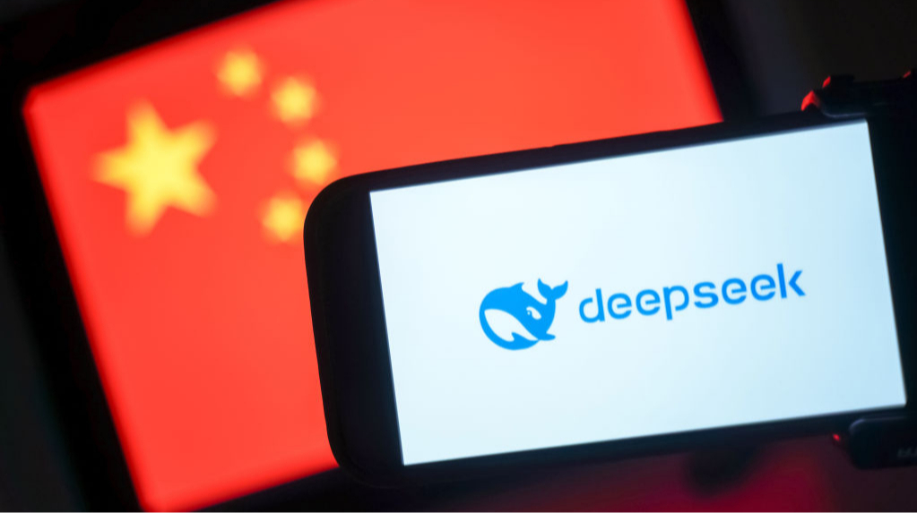 Штучний інтелект DeepSeek поширюється Китаєм: від лікарень до уряду