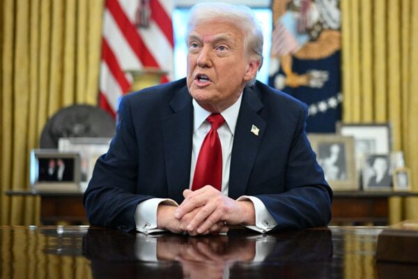 СюжетГренландія у великій небезпеці: Трамп повертає "хижу" Америку