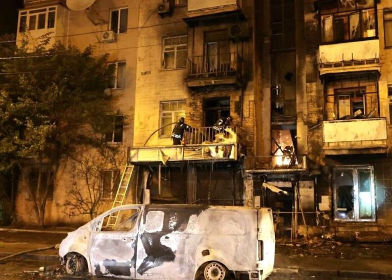 В ДСНС показали наслідки атаки на Харків