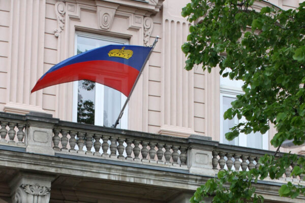 Санкції заморозили трасти росіян у Ліхтенштейні: держава на порозі кризи