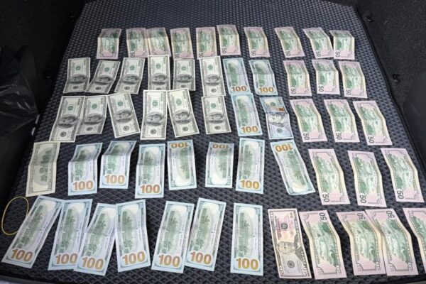 На Закарпатті прикордонник відмовився від хабаря у $10 тисяч