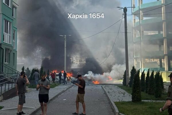 Центр Харкова зазнав удару КАБів, є поранені