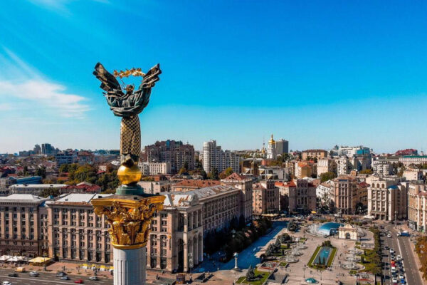 Тіньовий сегмент скорочується: в Україні сплатили рекордні збори за мандрівки