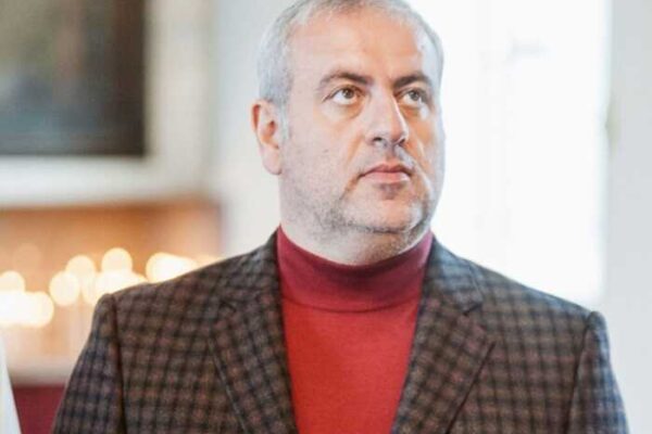 Контрабанда цигарок, алкоголю та офшори: як Артур Гранц уникає покарання та розширює бізнес в Україні та Литві