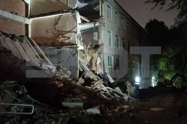 У Владивостоці стався обвал трьох поверхів коледжу