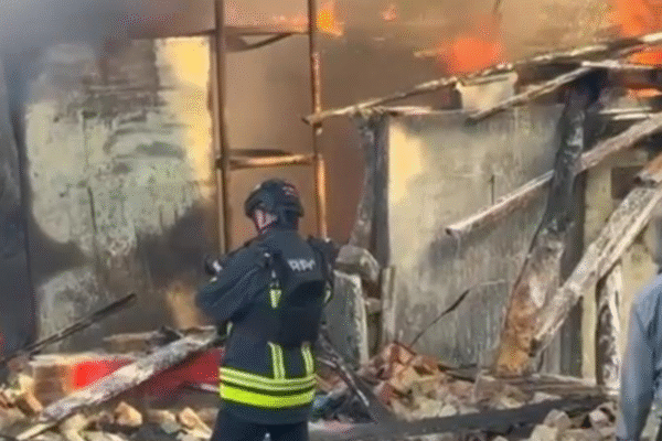 Удар по Сумах: є влучання та руйнування