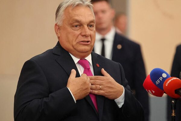 Орбану привиділась "українська розвідка" в смартфонах угорців