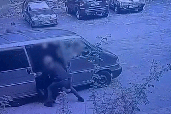 Поліцейські побили чоловіка біля ТЦК у Києві