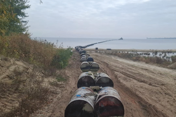 На Кременчуцькому водосховищі викрили незаконний намив піску