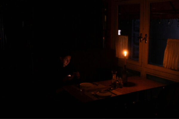 В Україні знову екстрені відключення