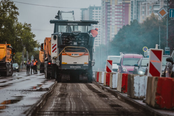 Компанія Шкіля почала ремонт Харківського шосе за мільярд гривень