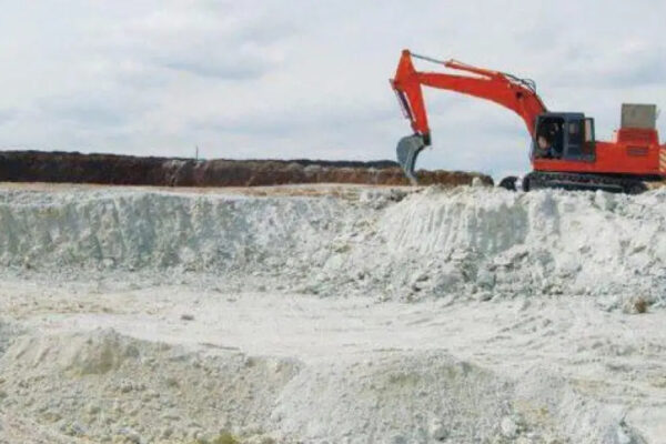 Окупанти остаточно вичерпали запаси каоліну біля Маріуполя