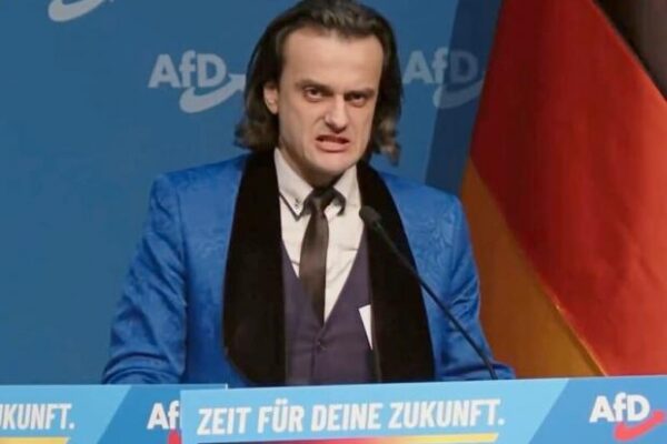 Слухачі були неприємно вражені: Німець російського походження з "Альтернативи для Німеччини" виголосив промову у стилі Гітлера (відео)