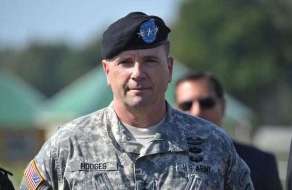 Без шансів? Ідея, що Путін погодиться на створення демілітаризованої зони, - це фантазія, росіяни заповнять її миттєво, - генерал Ходжес