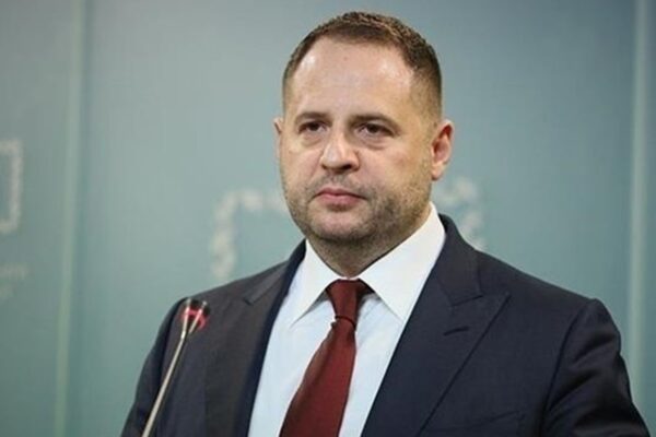 Єрмак подав у відставку - Зеленський