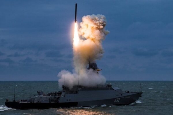 СюжетЗагроза масованого удару цієї ночі: що відомо