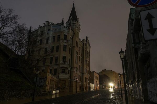 Укренерго оцінило термін відновлення енергосистеми