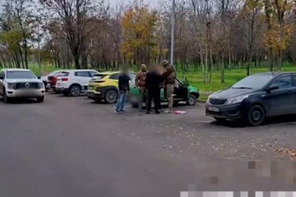 Росіяни звинуватили 17-річного жителя Маріуполя у "держзраді"