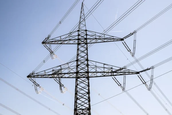 Зміна прайс-кепів сприяла імпорту електроенергії в критичні години – Центр Разумкова