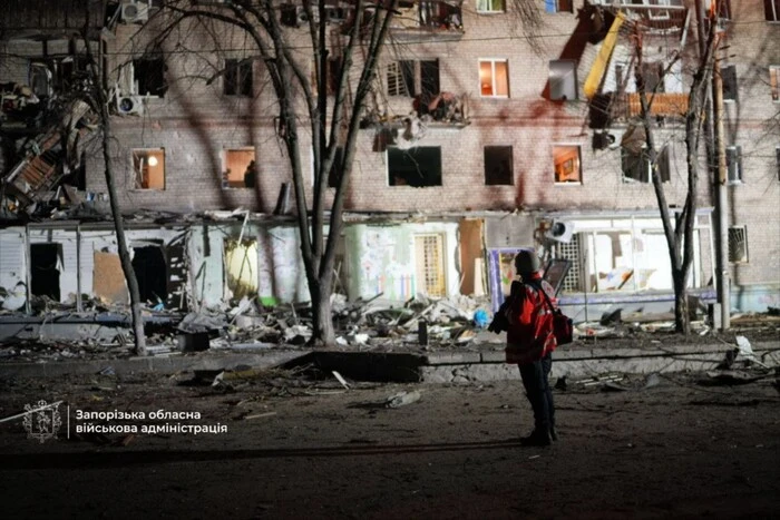 Атака на Запоріжжя: кількість постраждалих зросла, пошкоджено багатоповерхівку