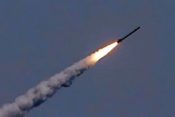 Росія вдарила по Харкову ракетами