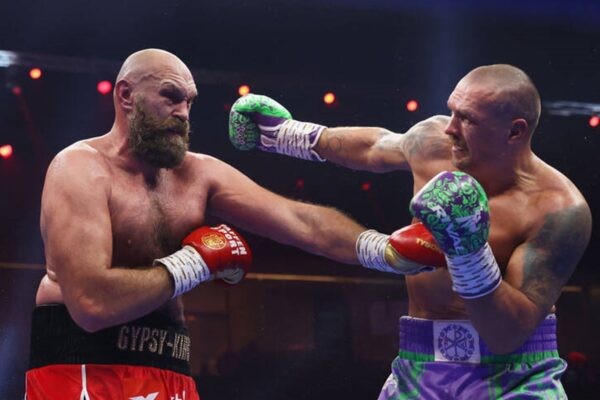 Усик зробив гучну заяву про трилогію з Ф’юрі