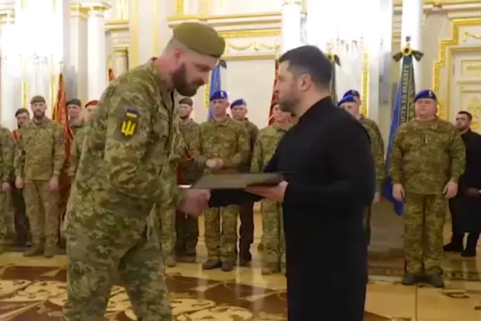 Зеленський нагородив воїнів напередодні роковин великої війни (відео)