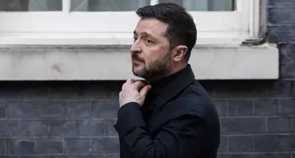 "Росіяни не повинні відчути, нібито їхні позиції посилились": Зеленський заявив, що українська переговорна команда вилетіла до США (відео)