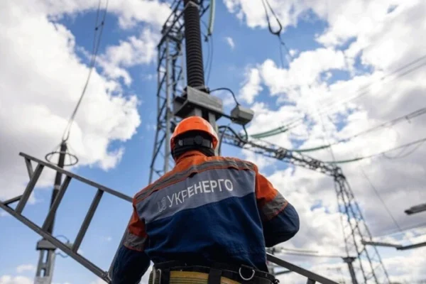 Працівники критичної інфраструктури зможуть отримати компенсацію за шкоду від агресії РФ