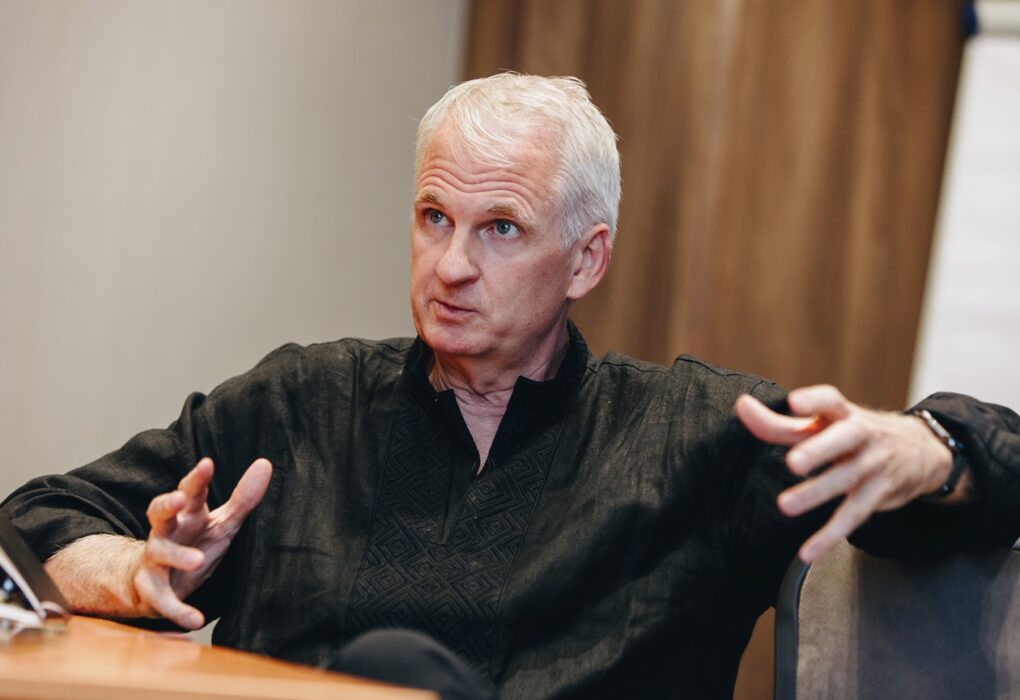 Тімоті Снайдер закликав світ припинити фінансувати війну Росії