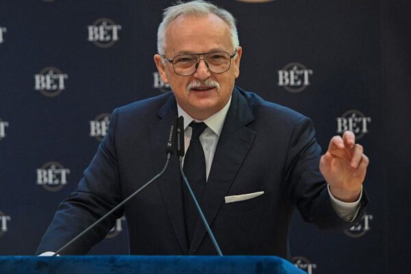 Київ передав Угорщині 35 тисяч тонн української нафти - ЗМІ