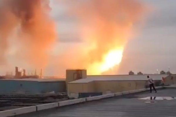Бахрейн заявив про атаку на нафтопереробний завод