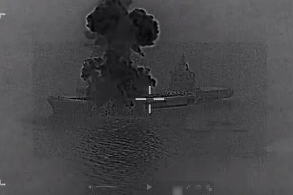 США показали знищення найбільшого корабля Ірану