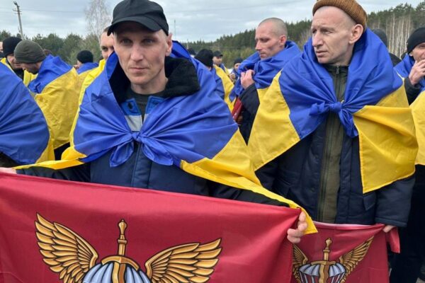 Україна повернула з полону 302 воїнів і цивільних