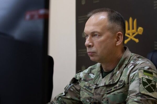 Війна вступила в нову стадію - Сирський