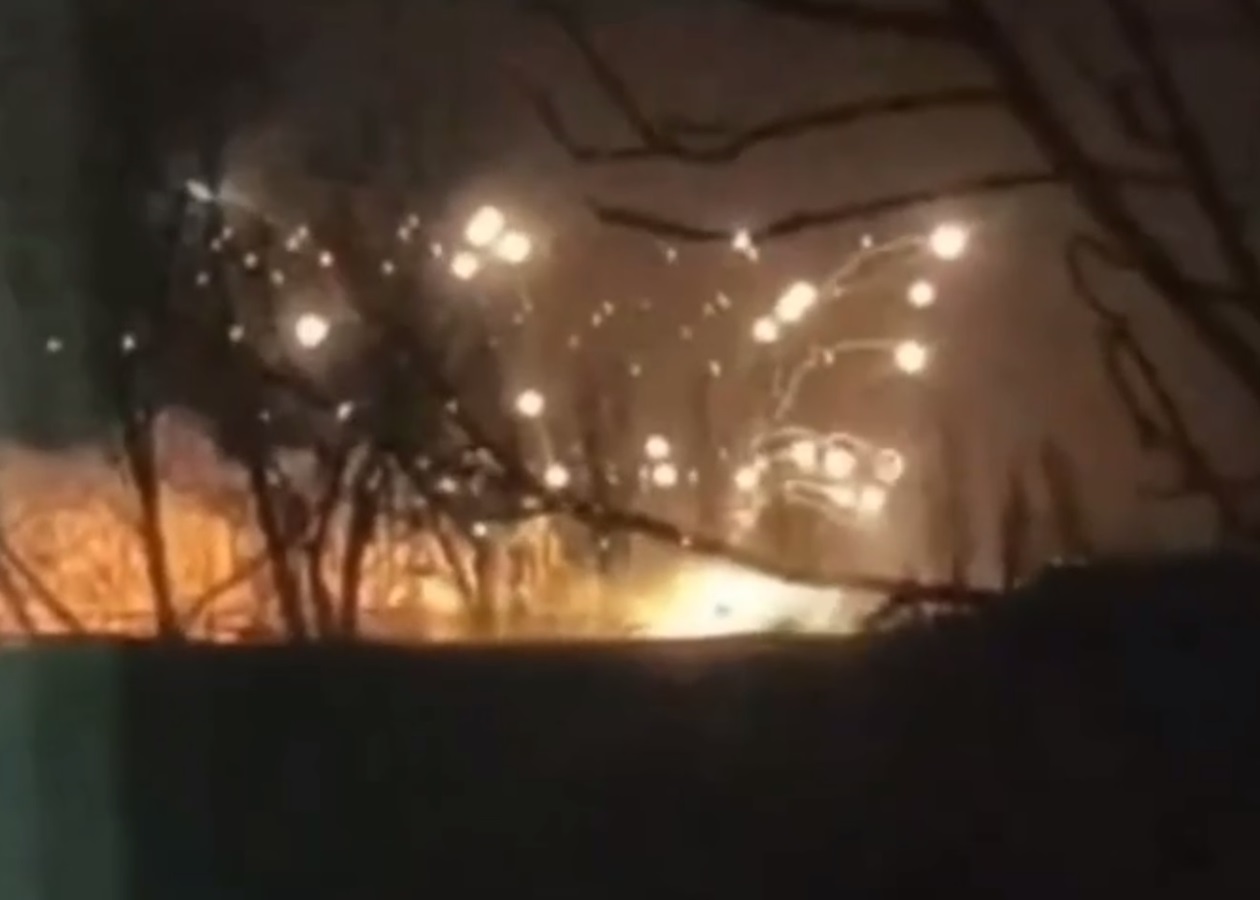 На Луганщині у окупантів детонує склад боєприпасів