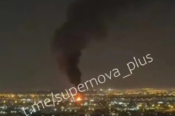 Іран атакував Дубаї: біля аеропорту гасять пожежу