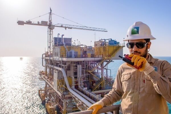 Саудівська Аравія переспрямовує експорт нафти - ЗМІ