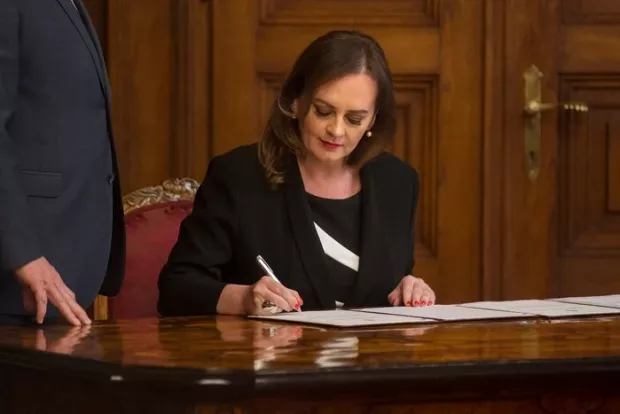 "Дякую вам за підтримку!": Українка стала представницею нацменшини в парламенті Угорщини (фото)