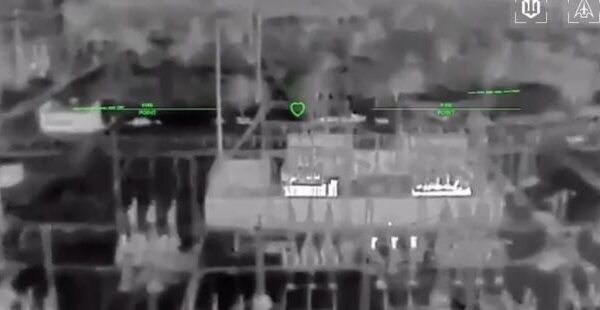 Мадяр показав, як Сили безпілотних систем уражають електропідстанцію Алчевського металургійного комбінату (відео)