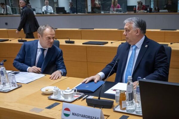 Орбан накинувся на Туска через відео про "руку Путіна"