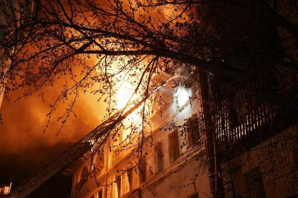 Харків у вогні: з'явилися кадри наслідків атаки