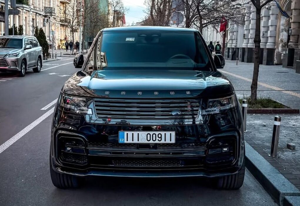 У Києві помітили 700-сильний Range Rover Brabus за понад 23 млн грн