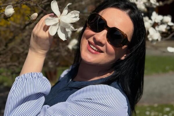 Відома українська ведуча вагітна первістком