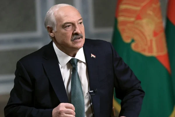 Експосол України в Білорусі пояснив, кого насправді залякує Лукашенко своїми войовничими діями