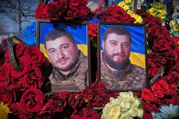 Народилися та загинули в один день. Житомирщина попрощалася з братами-воїнами