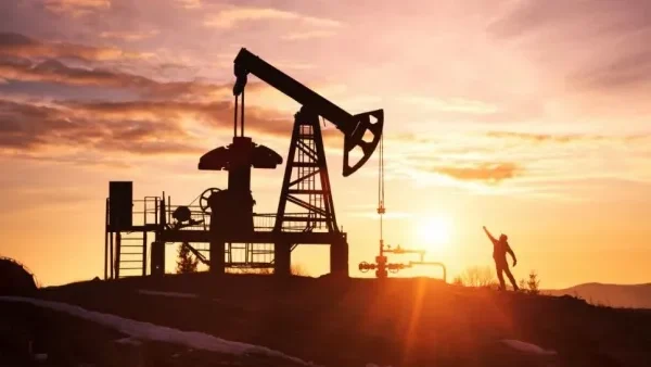Нафтові резерви світу стрімко скорочуються: Bloomberg попереджає про ризики для економіки
