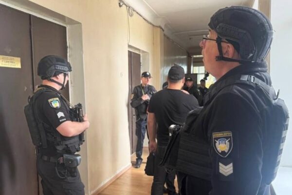 У міськраді на Кіровоградщині сталася стрілянина