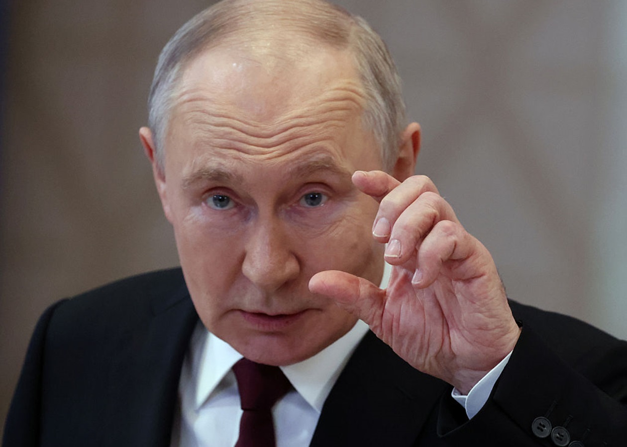 В Росії вирішили переписати історію предків Путіна